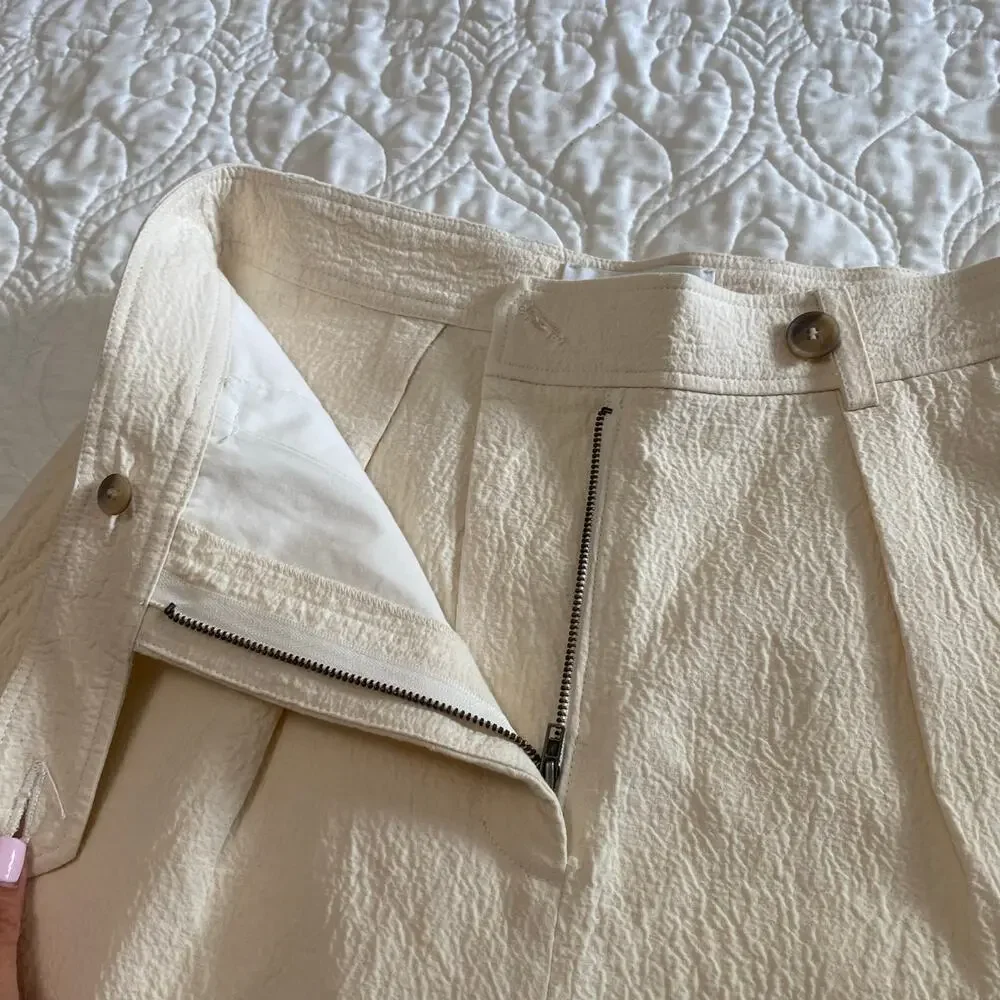 King Tuckfield Pleated Crinkled Trousers Pant Women’s Size Medium Quiet Luxury